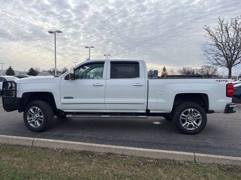 Used 2017 Chevrolet Silverado 2500 High Country w/ Snow Plow Prep Package image 8
