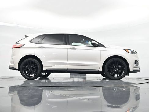 Used 2019 Ford Edge ST w/ Equipment Group 401A AWD/4WD image 33