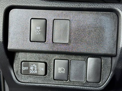 Used 2022 Toyota Tacoma SR image 14