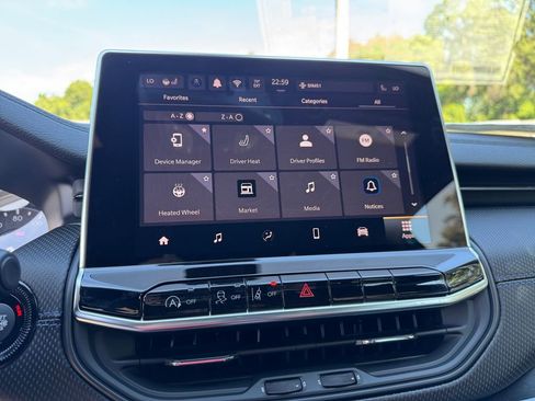 New 2025 Jeep Compass Latitude w/ Sun & Sound Group image 32