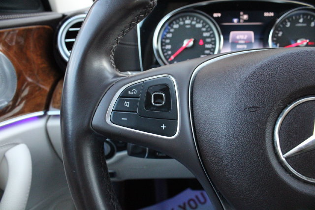 Used 2018 Mercedes-Benz E 300 image 12