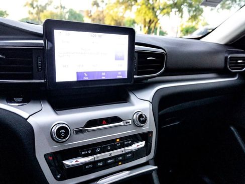 Used 2023 Ford Explorer XLT w/ Equipment Group 202A AWD/4WD image 23