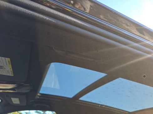 Used 2025 BMW X5 xDrive40i w/ Climate Comfort Package image 17