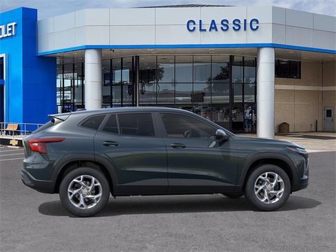 New 2026 Chevrolet Trax LS FWD image 5