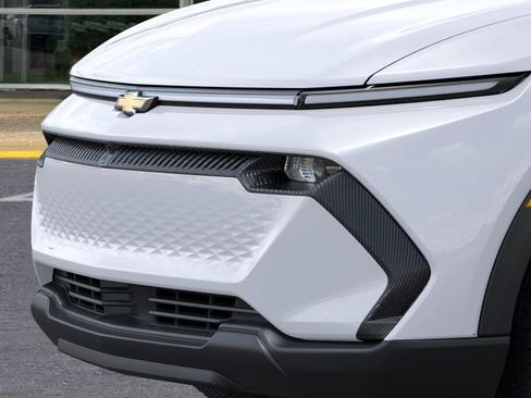 New 2026 Chevrolet Equinox EV LT image 13