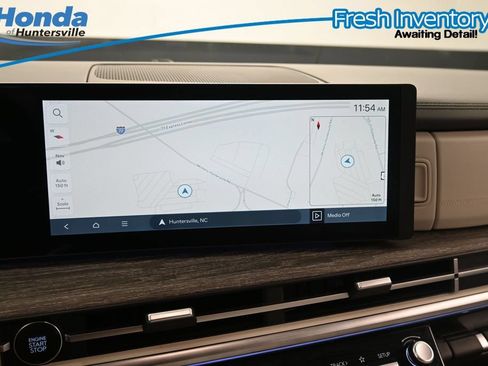 Used 2025 Hyundai Santa Fe Calligraphy FWD image 18