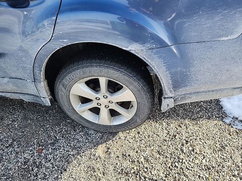 Used 2014 Subaru Outback 2.5i Limited w/ Moonroof Package image 7