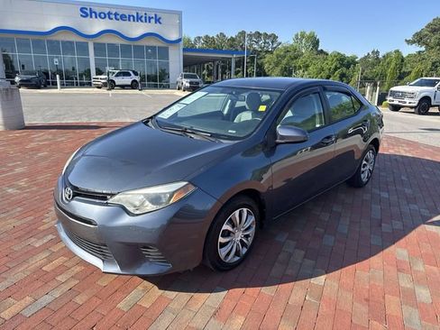 Used 2016 Toyota Corolla LE FWD image 32