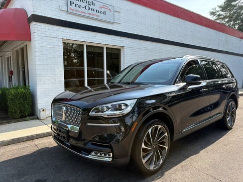 Used 2020 Lincoln Aviator Reserve w/ Equipment Group 202A AWD/4WD image 2