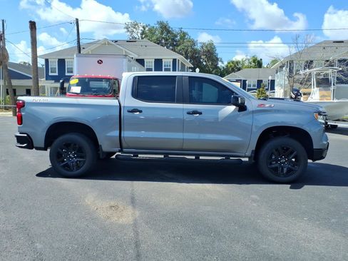 Used 2025 Chevrolet Silverado 1500 LT Trail Boss w/ Convenience Package II AWD/4WD image 6