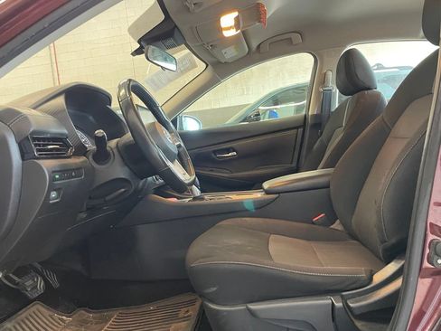 Certified 2022 Nissan Sentra SV FWD image 10