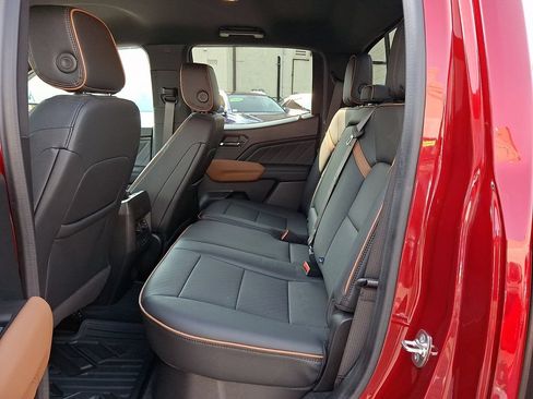 Used 2026 GMC Canyon AT4 w/ AT4 Premium Package AWD/4WD image 10