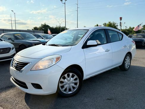 Used 2012 Nissan Versa SV FWD image 10