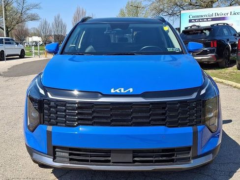 Certified 2026 Kia Sportage EX w/ EX Panorama Roof Package AWD/4WD image 2