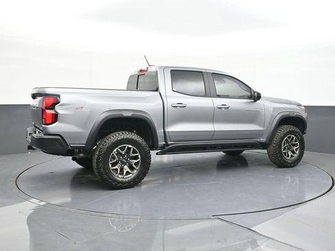New 2026 Chevrolet Colorado ZR2 w/ Technology Package AWD/4WD image 15