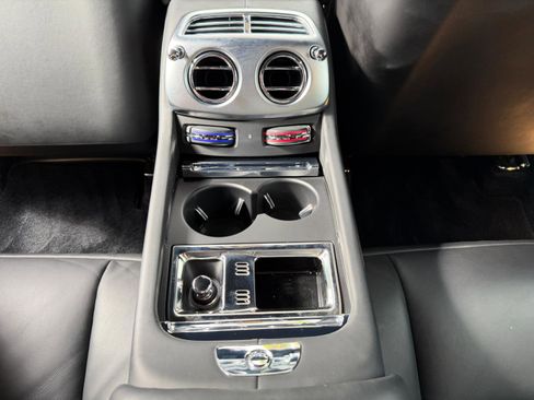 Used 2016 Rolls-Royce Wraith image 54