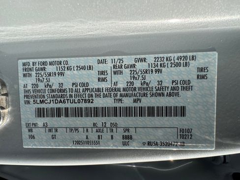 New 2026 Lincoln Corsair Premiere image 34