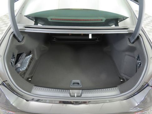 Certified 2025 Mercedes-Benz E 450 4MATIC Sedan image 28