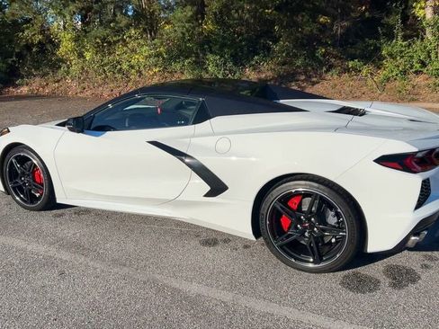 Used 2024 Chevrolet Corvette Stingray w/ Stealth Interior Trim Package image 36