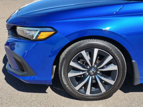 Used 2023 Honda Civic EX image 10