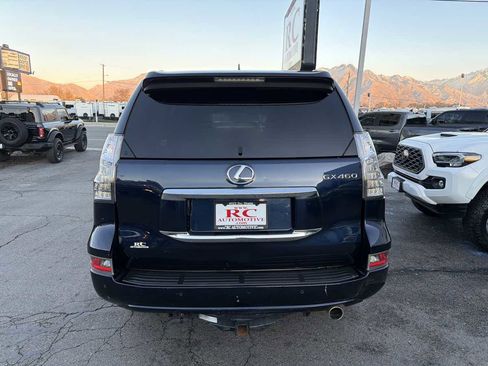 Used 2018 Lexus GX 460 image 4