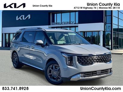 New 2026 Kia Carnival SX