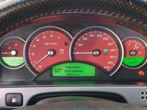 Used 2005 Pontiac GTO image 29