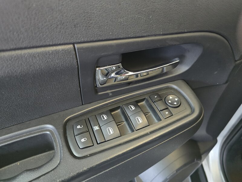 Used 2009 Jeep Liberty Sport w/ Popular Equipment Group AWD/4WD image 22