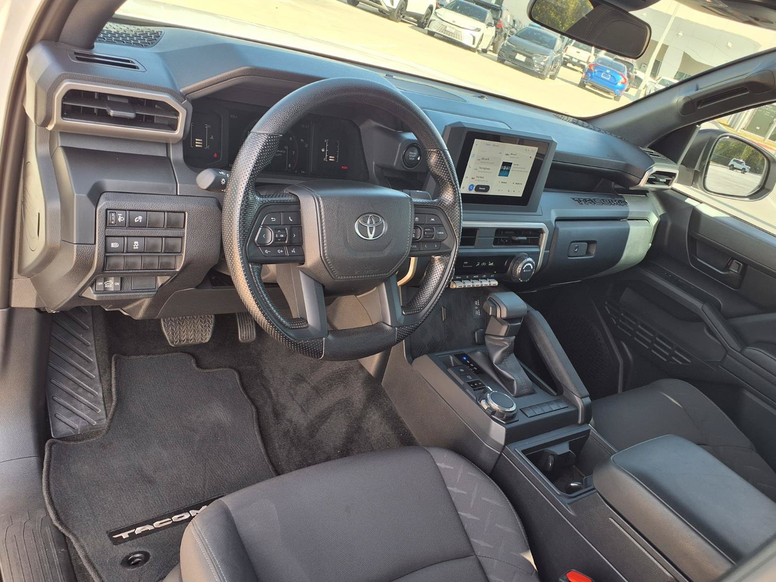 Used 2025 Toyota Tacoma SR w/ Towing Package AWD/4WD image 11