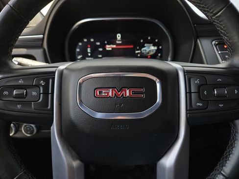 Used 2024 GMC Yukon SLT image 24