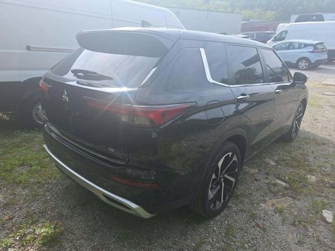 Used 2023 Mitsubishi Outlander SE AWD/4WD image 8