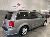 Used 2016 Dodge Grand Caravan SXT image 3