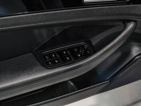 Used 2018 Porsche Panamera 4 AWD/4WD image 41