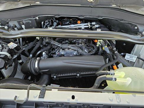 New 2025 Ford Explorer ST-Line image 17