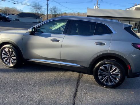 Used 2025 Buick Envision Preferred image 7