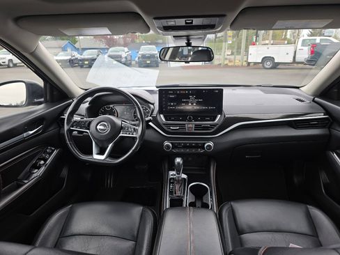 Used 2023 Nissan Altima 2.5 SR w/ SR Premium Package FWD image 20