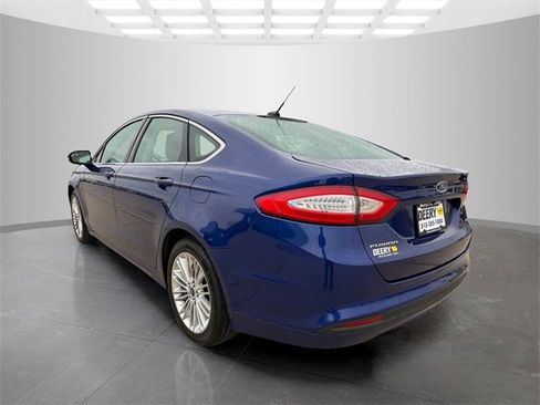 Used 2015 Ford Fusion SE w/ Equipment Group 202A image 7