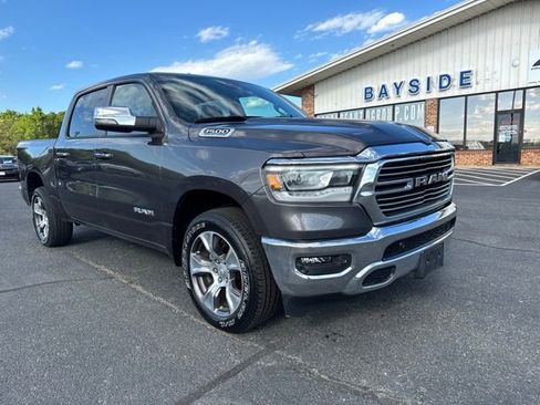 Used 2023 RAM 1500 Laramie AWD/4WD image 2