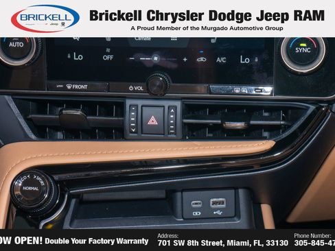 Used 2025 Lexus NX 250 FWD w/ Towing Package (2000 Lbs) image 23