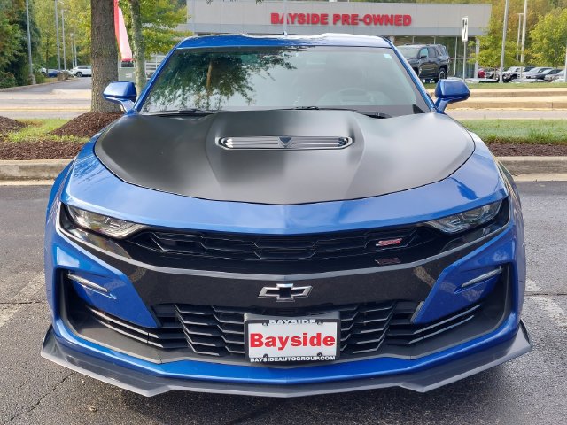 Used 2019 Chevrolet Camaro SS RWD image 3