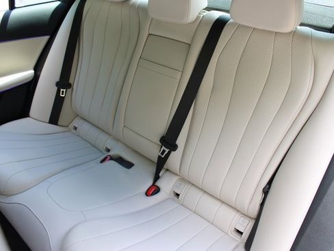 Used 2024 Mercedes-Benz E 350 4MATIC Sedan w/ Night Package image 11