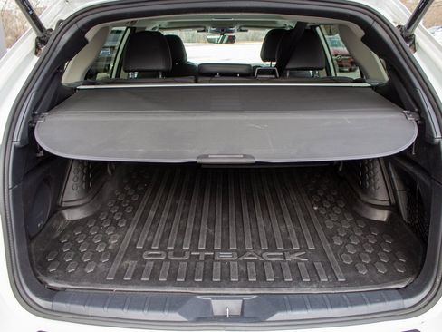 Used 2023 Subaru Outback Limited XT image 23