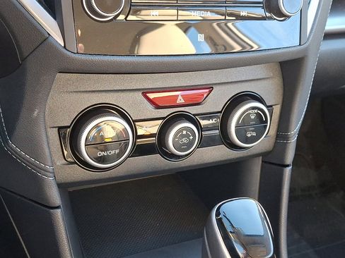 Used 2022 Subaru Impreza 2.0i Limited image 15