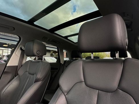 Used 2018 Audi Q5 2.0T Premium Plus w/ Premium Plus Package image 11