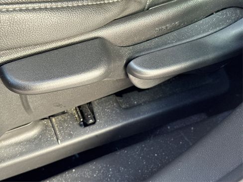 Used 2024 Buick Encore GX Preferred image 26