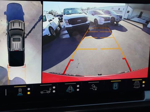 Used 2023 Chevrolet Silverado 1500 High Country w/ Z71 Off-Road Package image 15