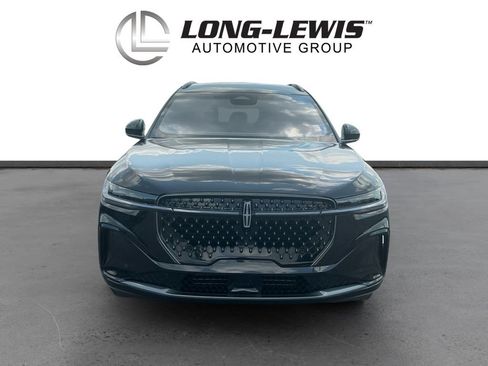 Certified 2024 Lincoln Nautilus Reserve w/ Jet Appearance Package (87T) AWD/4WD image 11