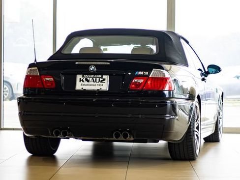 Used 2005 BMW M3 Convertible RWD image 2
