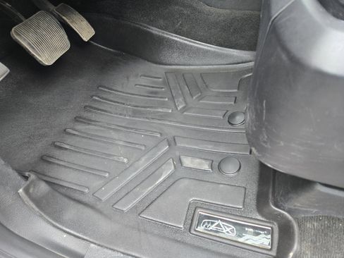 Used 2017 Ford Expedition EL XLT image 11