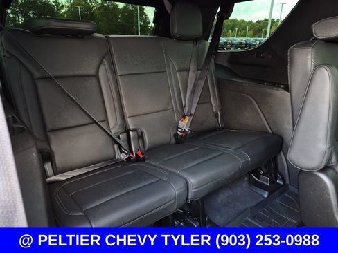 Used 2021 Chevrolet Tahoe Z71 w/ Z71 Off-Road Package AWD/4WD image 18